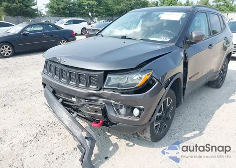 2019 Jeep Compass Trailhawk 4X4 из США, поврежденный, VIN 3C4NJDDB6KT671166